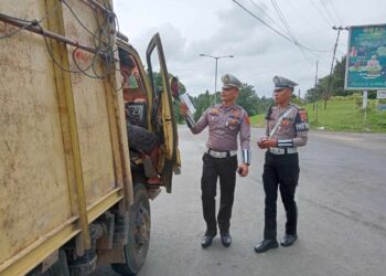 Satlantas Polres Tanjab Timur Melakukan Penindakan Terhadap Pelanggaran Lalu Lintas Kasat Mata