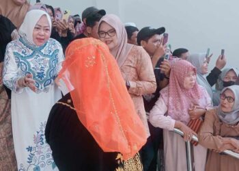 Ketua DPRD dan Wakil Ketua II Sambut Kepulangan Jemaah Haji Asal Tanjab Timur