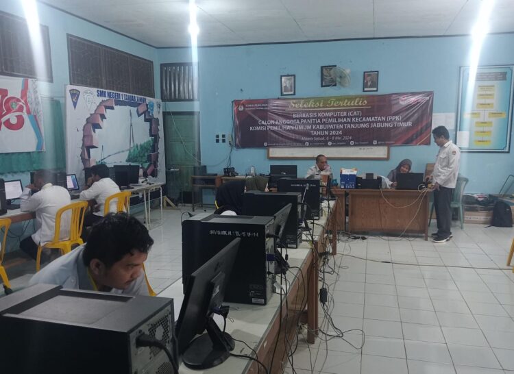 188 Orang Ikuti Seleksi Tertulis Calon Anggota PPK Berbasis CAT yang Diselenggarakan KPU Tanjab Timur 