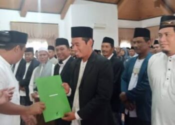 Bupati Romi Kukuhkan Ketua MUI dari 11 Kecamatan