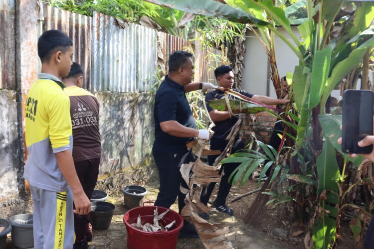 Kejari Tanjab Timur Tanamkan Sadar Hukum dan Terapkan Program Indonesia ASRI Lewat Jaksa Mengajar di SMPN 21