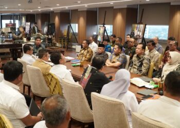 Bupati Dillah Temui Menteri Maruarar Sirait, Perjuangkan Program Penanggulangan Kawasan Kumuh di Tanjab Timur