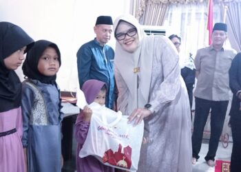 Safari Ramadan Pemkab Tanjab Timur dan SKK Migas-PetroChina, Salurkan Bantuan Untuk 100 Anak Yatim dan Lansia