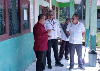 Kadis Pendidikan Tanjab Timur Meninjau Pelaksanaan TKA Disejumlah SMP