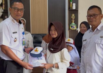 Puluhan Anak dari Keluarga Kurang Mampu Muarasabak Barat Masuk Sekolah Rakyat